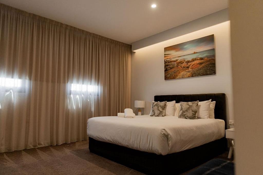 Bay Of Fires Apartments - Town Centre Сейнт Хелънс Екстериор снимка